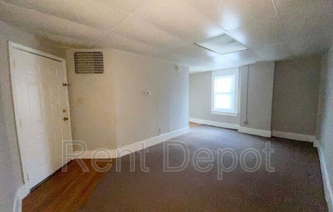 220 E DELAWARE