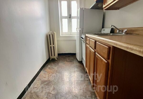 1001 CLIFTON AVE