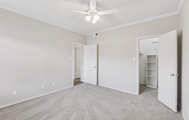 A3 bedroom at Jefferson Place in Irving, Tx