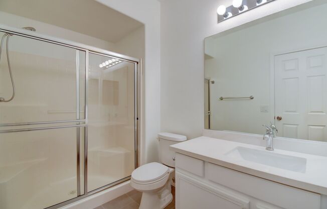 2 beds, 2 baths, $1,600, Unit 823