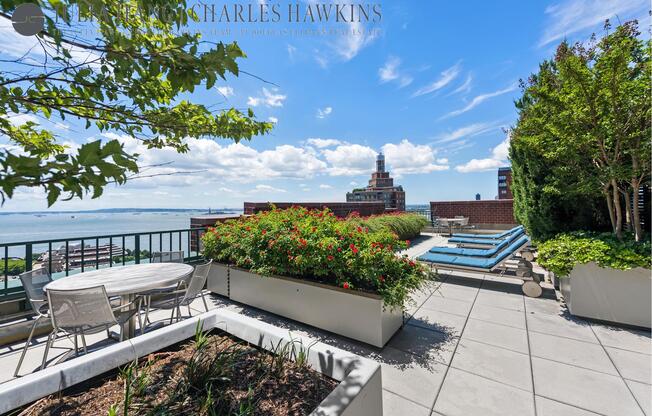 1 bed, 1 bath, 687 sqft, $4,800, Unit 10C