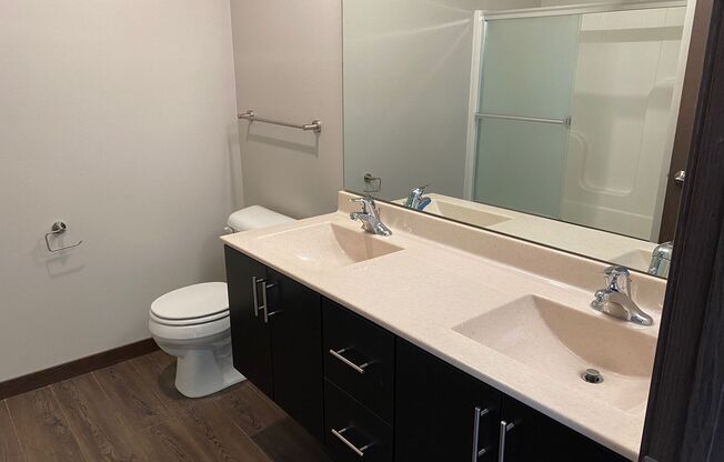 1 bed, 1 bath, 728 sqft, $1,195, Unit 1708-205