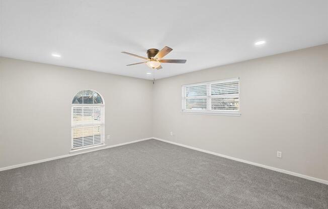 4 beds, 2 baths, 2,019 sqft, $2,450
