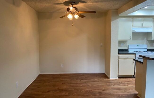 $500 OFF FIRST MONTH RENT! The Grove: 2 Bedroom 2 Bath Condo,