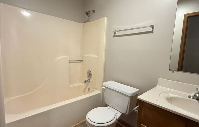 101/103 Cooper Springs Ct