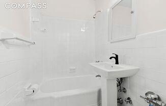 Studio, 1 bath, $2,300, Unit 4F