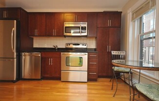 218 NEWBURY ST