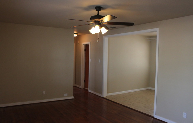 3 beds, 1 bath, $1,050