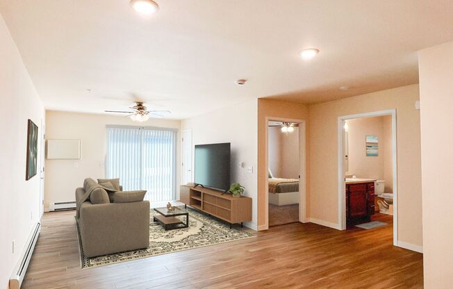 2 beds, 1 bath, 939 sqft, $1,345, Unit AT 719-04