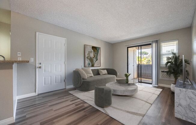 2 beds, 2 baths, 900 sqft, $2,895, Unit 112