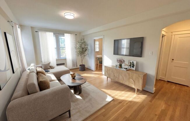 1 bed, 1 bath, 500 sqft, $1,049, Unit B414