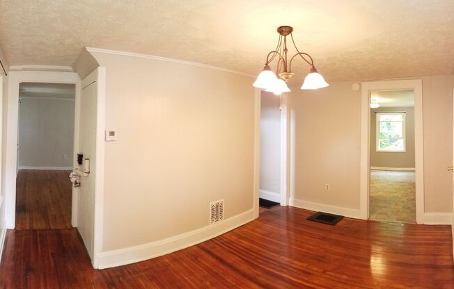 2 beds, 1.5 baths, $1,700, Unit 414 Fourth Street