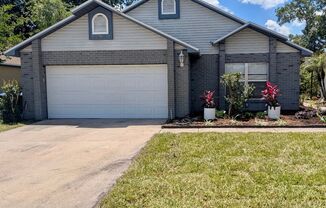Whisper Lakes 3 Bedroom 2 Bath Home with Granite Counter Tops, Stainless Appliances and a Fenced Backyard!