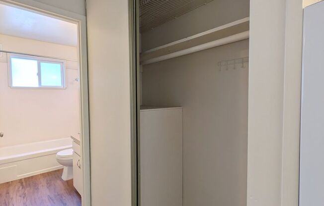 1 bed, 1 bath, 650 sqft, $1,160, Unit 3515-14