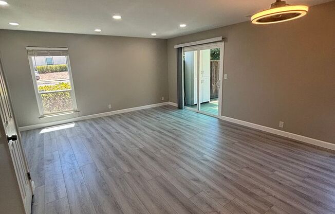 Completely Remodeled 3-Bedroom Beauty in Pleasant Hill!