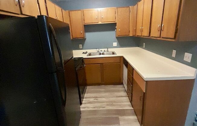 1 bed, 1 bath, $649