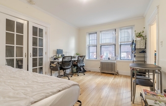 64 QUEENSBERRY ST. 210C