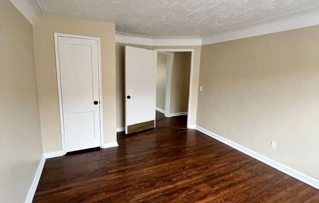 7163 Eastlawn Drive