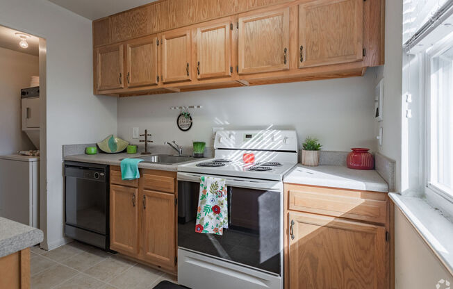 Hidenwood & Hiden Place Apartment Communities