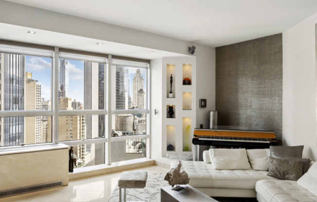 2 beds, 2.5 baths, 1,743 sqft, $11,900, Unit 42C
