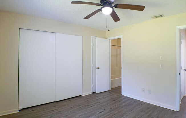 2 beds, 1 bath, 812 sqft, $1,500, Unit Unit B