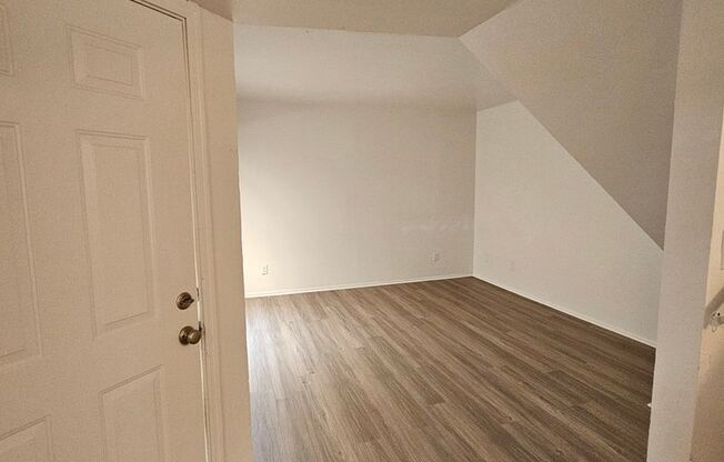 1715 E. Pepper Circle