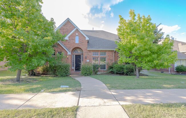 Welcome to this charming single-family home featuring 4 spacious bedrooms and 2 well-appointed bathrooms.