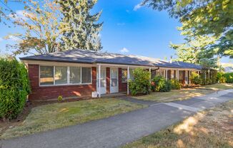 North Portland Mid-Century 6plex with Off-Street Parking