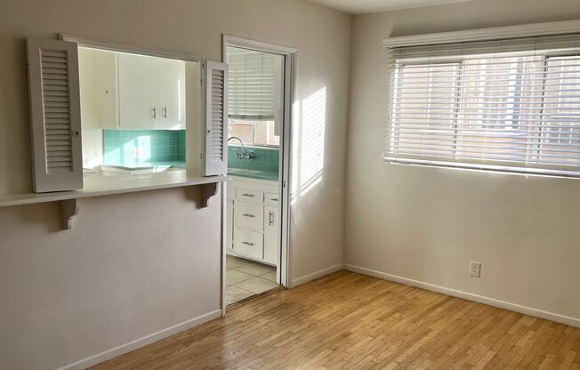 1 bed, 1 bath, $2,295, Unit 11