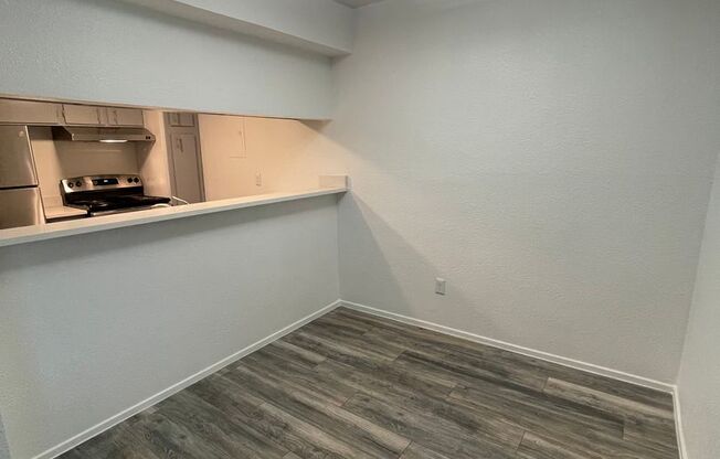 1 bed, 1 bath, 610 sqft, $1,250, Unit 106