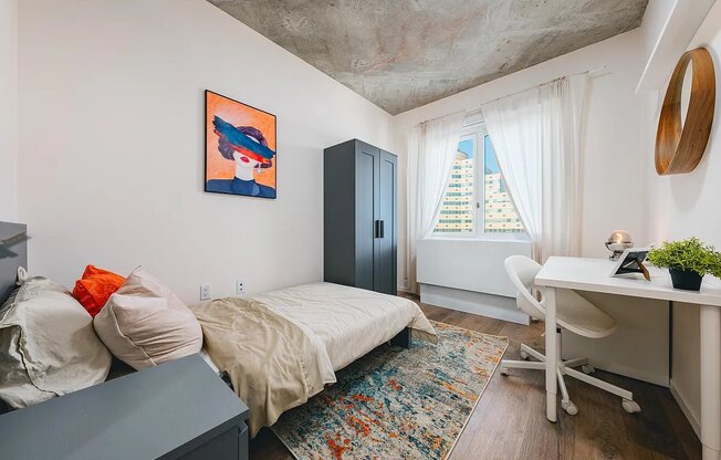 2 beds, 1 bath, $4,975, Unit 515