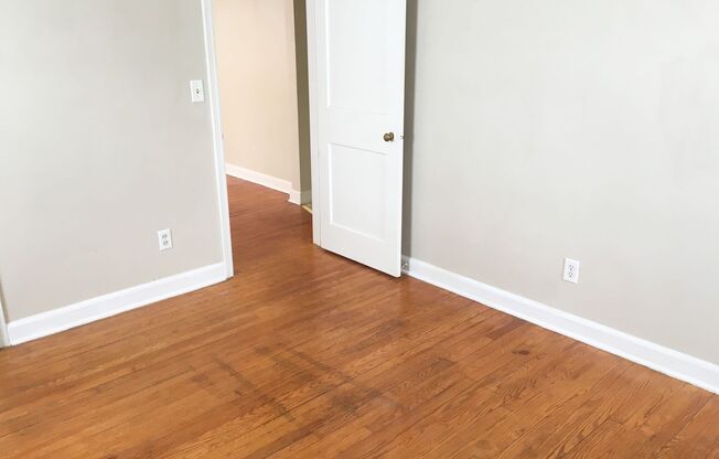 1 bed, 1 bath, 675 sqft, $750, Unit Apt 4