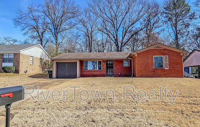 2644 COURTNEY DR
