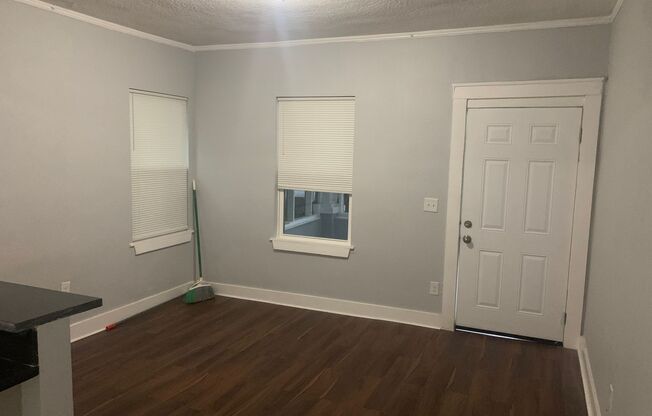Remodeled Bungalow Ready to Rent $1425