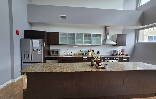 3 beds, 2.5 baths, 2,375 sqft, $4,995, Unit 1B