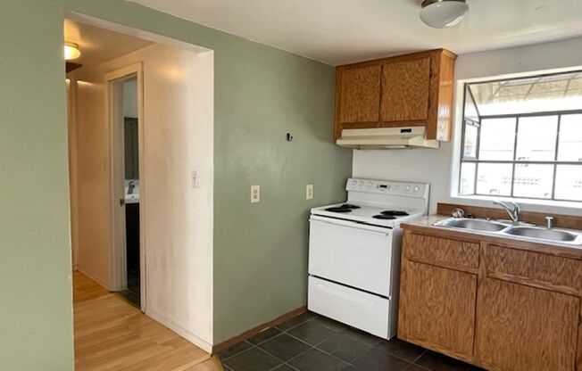CHARMING 3 BEDROOM IN SEATTLE