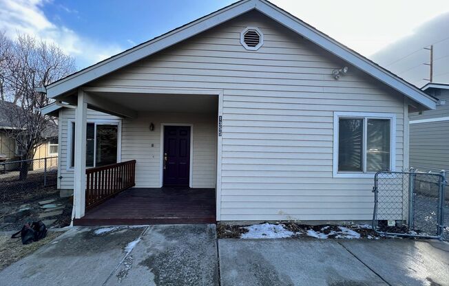 Three Bedroom House on Bend's West Side with RV Parking