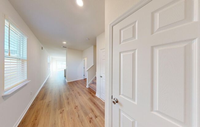 3 BR 2.5 BA TOWNHOME LIVING: Meadows At Oak Leaf