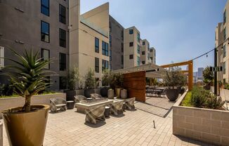 1101 N Main ST