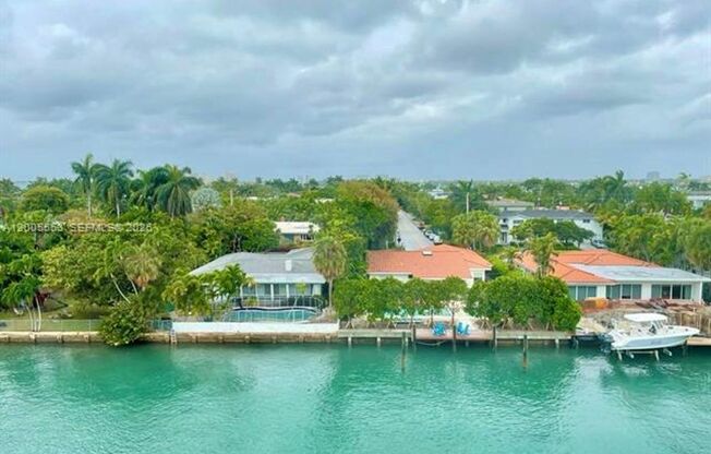 9800 W Bay Harbor Dr # 603 (A12005553)