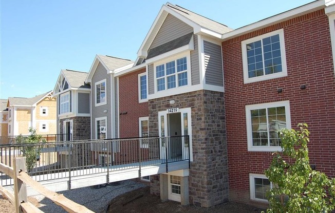 24 Hour Emergency Maintenance Service at Colonial Pointe at Fairview Apartments, Bellevue, 68123