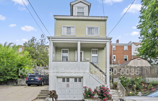 2721 BERG ST
