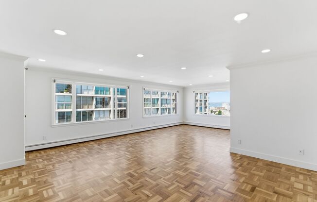 1310 Jones #804