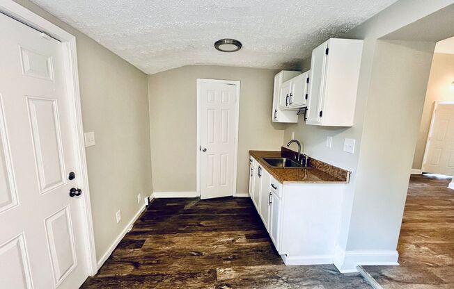 1 bed, 1 bath, $1,050