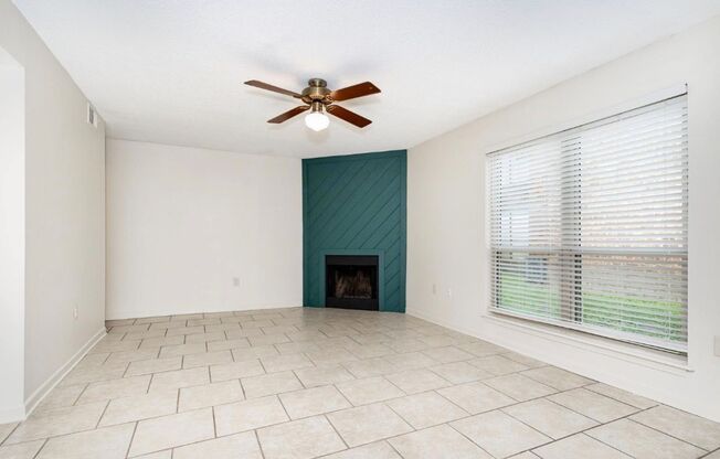 2 beds, 2.5 baths, $1,275