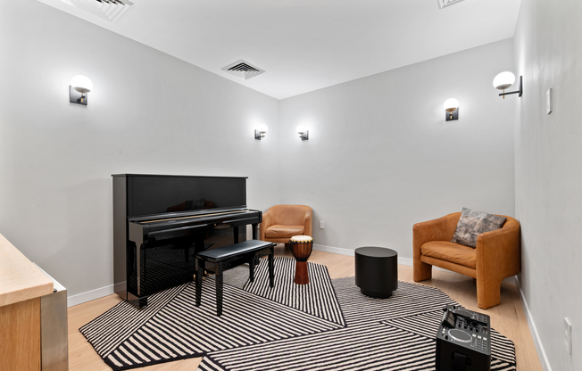 1 bed, 1 bath, 798 sqft, $5,600, Unit C107