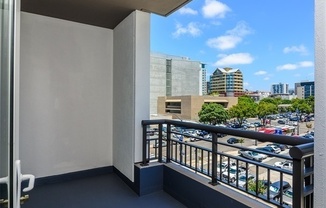 1 bed, 1 bath, $2,495, Unit # 521