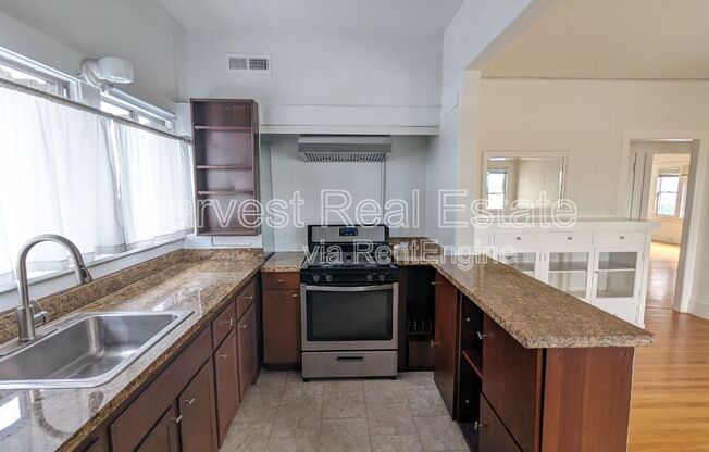 2156 Clinton Ave #3 - Lease up