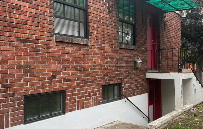 1 bed, 1 bath, 600 sqft, $1,050, Unit 1000