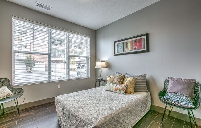 3 beds, 2 baths, 1,469 sqft, $2,095, Unit A - 1010 Unit 303 - C1469